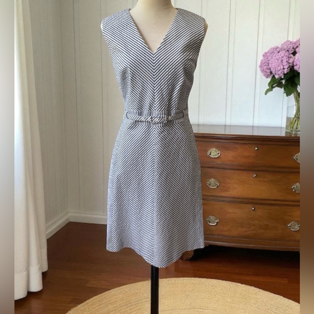 NWT Brooks Brothers Seersucker Blue and White V-Neck Dress